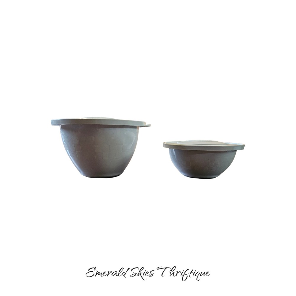 2 pc Set ~ THE PAMPERED CHEF White CheckerBoard Mixing Storage Bowls. Free ship
